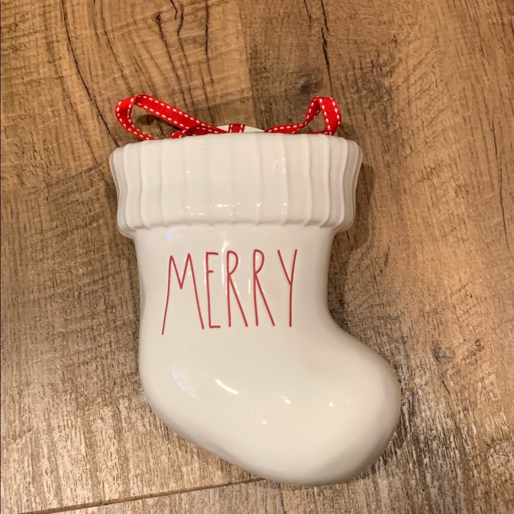 Rae Dunn Merry wall pocket